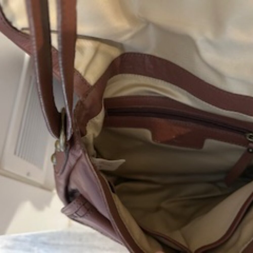 Hobo Purse- Lucky Brand - Picture 4 of 9